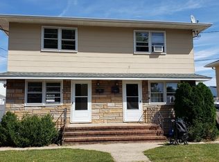 93 S 15th Ave, Manville, NJ 08835