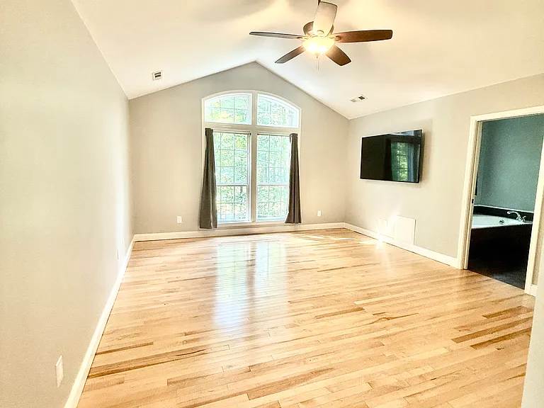 2041 English Ln — Photo 65