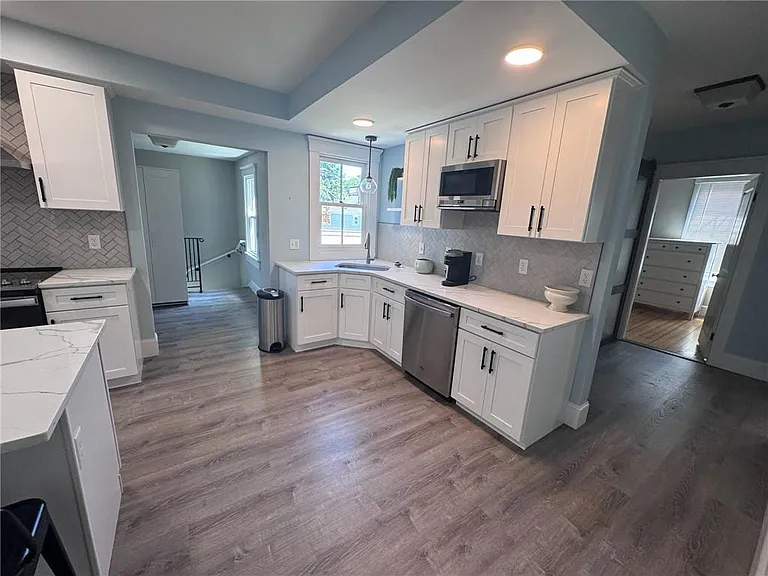 35 Elm St #B — Photo 5