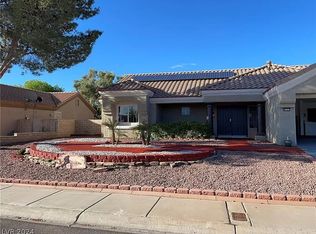 8705 Village Ridge Ln, Las Vegas, NV 89135