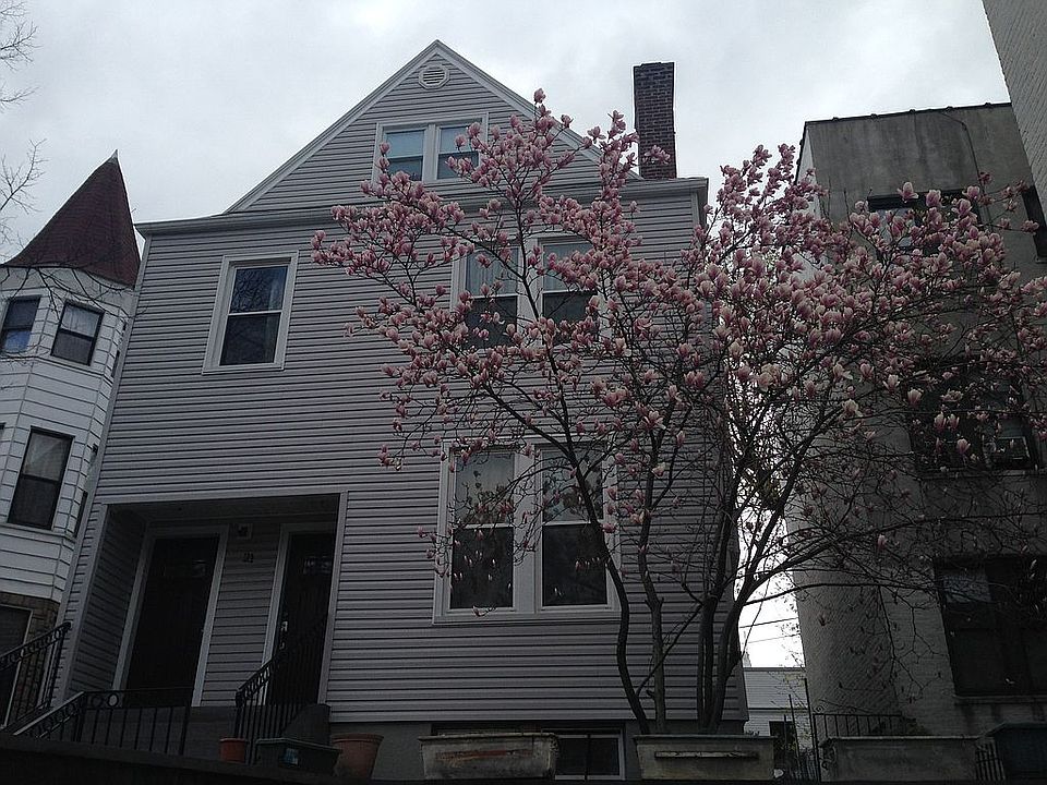 2nd image of 21 Van Corlear Pl