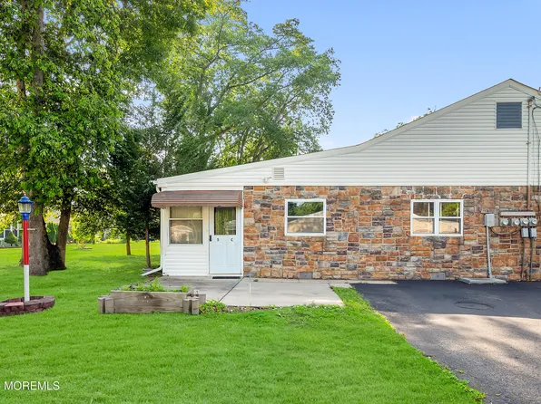 5 Chestnut Street #C, Toms River, NJ 08757