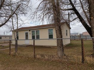 223 3rd St, Rock River, WY 82083
