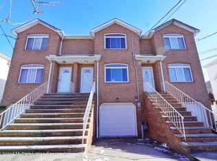 48 Boundary Ave, Staten Island, NY 10306