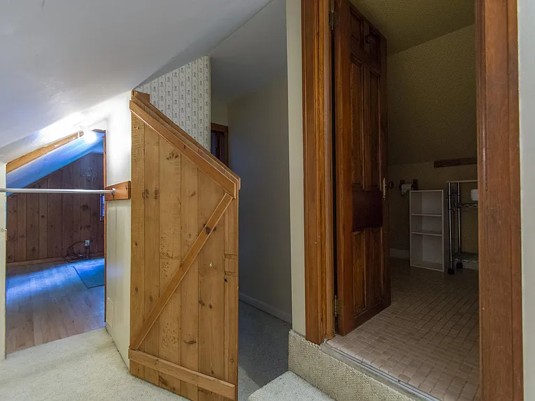 321 S Eastside Dr — Photo 22