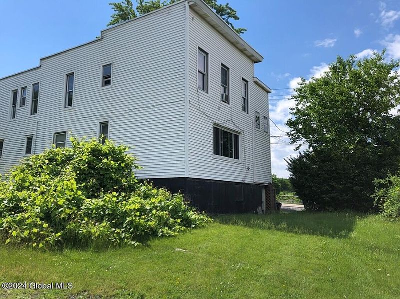 4th image of 353 Maxon Road