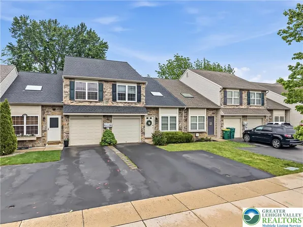 5543 Stonecroft Ln, Allentown, PA 18106