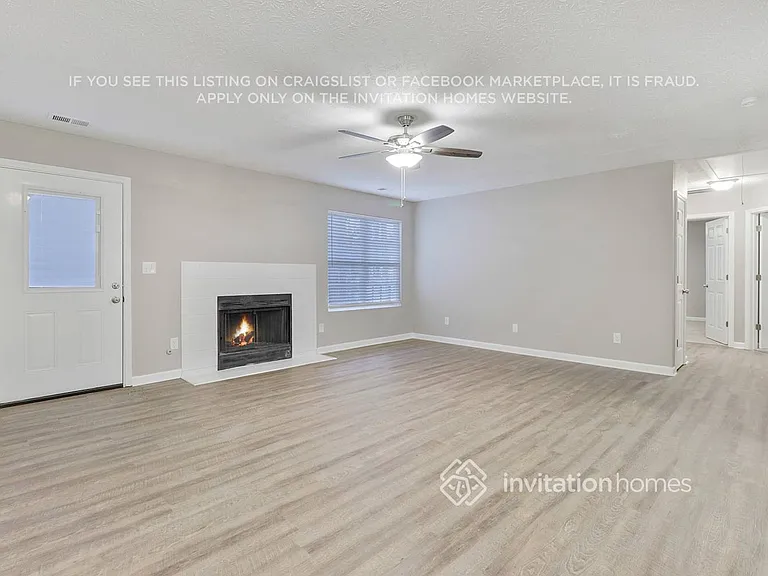 626 Waynes Ct SE — Photo 6