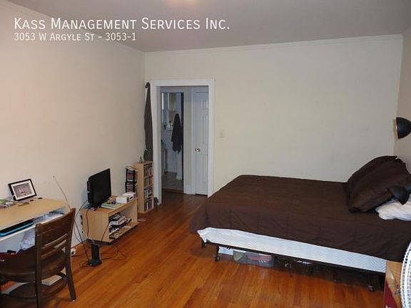 3rd image of 3053 W Argyle St APT 1