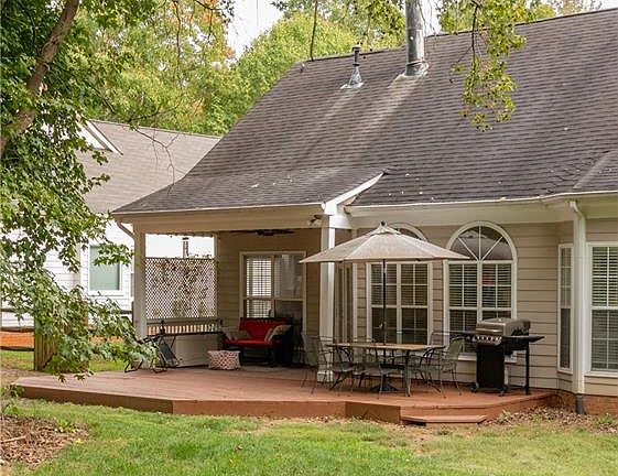 4th image of 7312 Maitland Ln