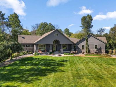 23062 Woodland Ridge Dr, Lakeville, MN, 55044