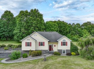 63 Liberty Dr, Rock Tavern, NY 12575