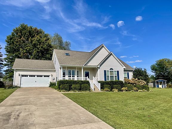 3rd image of 40 Harding Rd