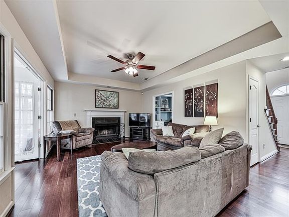 5th image of 2186 Whitehall Dr NE
