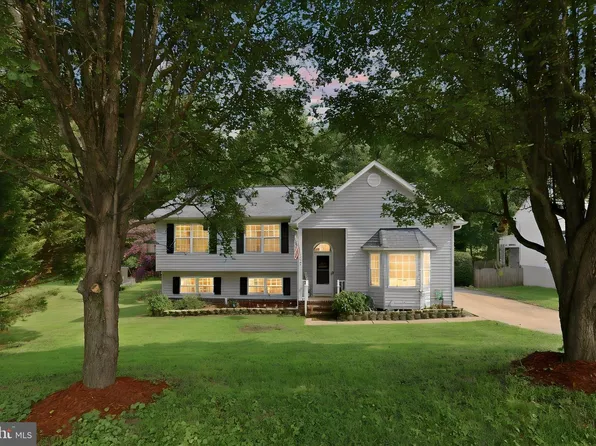 7422 Laura Ln, Fredericksburg, VA 22407