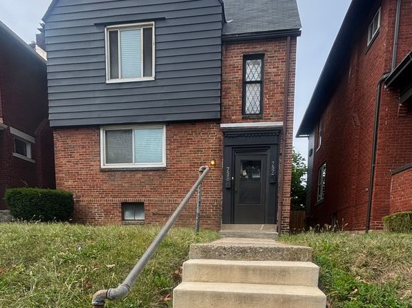 757 Bedford Ave #755