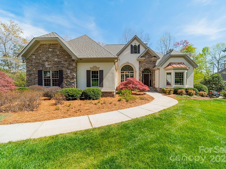 1st image of 222 Wildwood Cove Dr