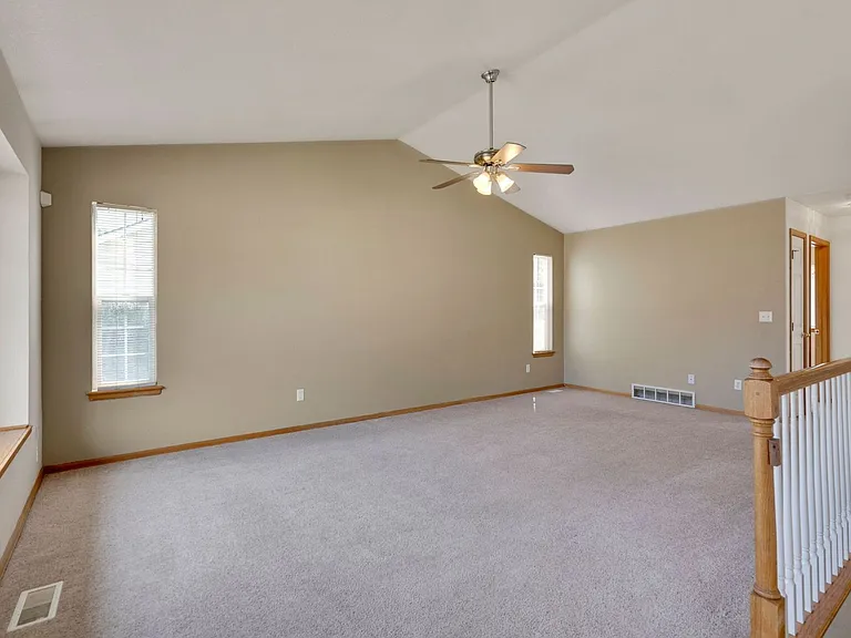 1385 Keywood Ct — Photo 3