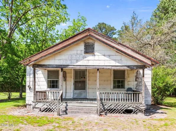 27 Cc Road, Vanceboro, NC 28586