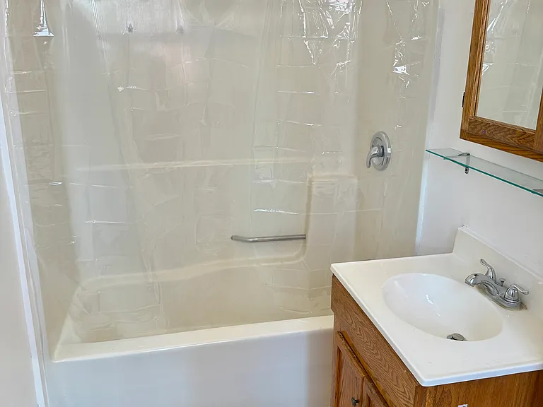 18 E Main St — Photo 6