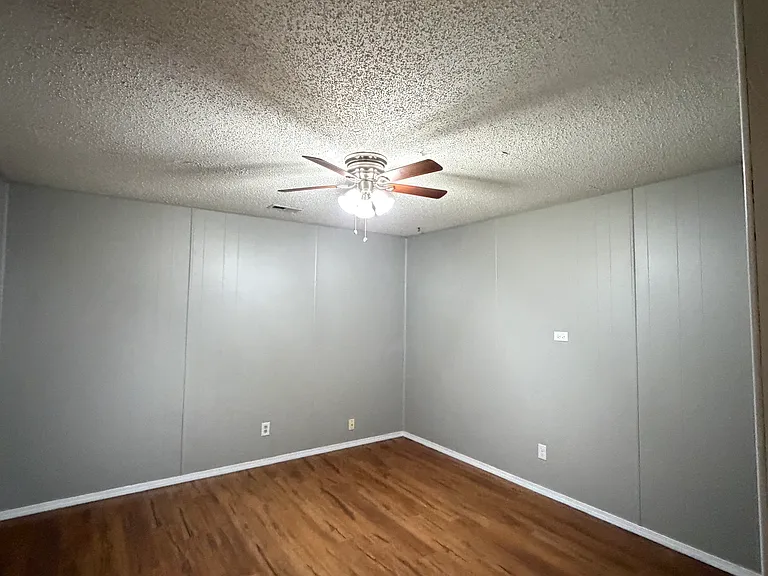 2700 N Vassar St — Photo 11