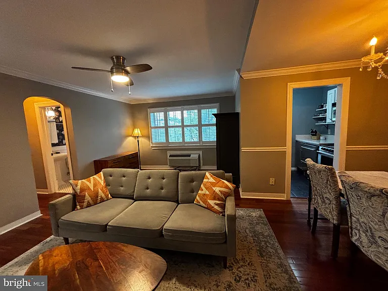 820 S Washington St #226 — Photo 5