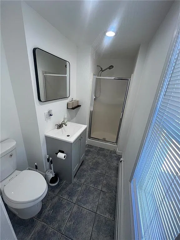 2 bed, 1.0 bath, 738 sqft, $1,700 — Photo 3