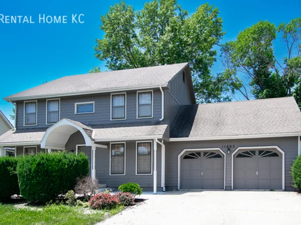 11602 Monrovia St, Overland Park, KS 66210