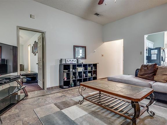 5th image of 532 Kelley Ct