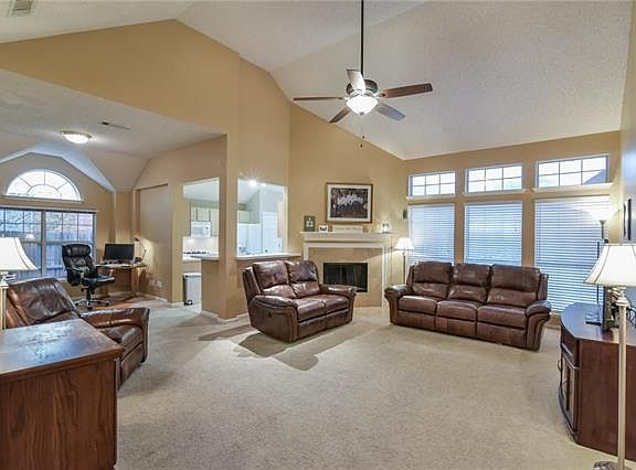 3rd image of 6924 Raven Meadow Dr