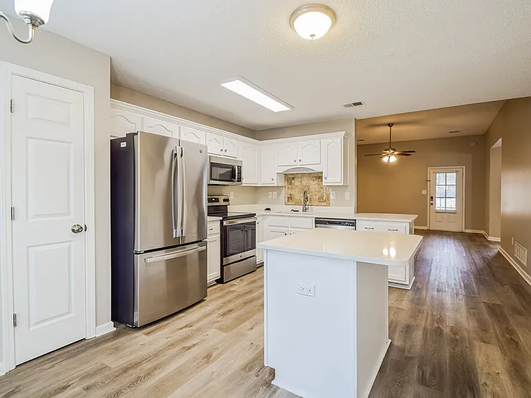 2943 Dawkins Cv — Photo 8