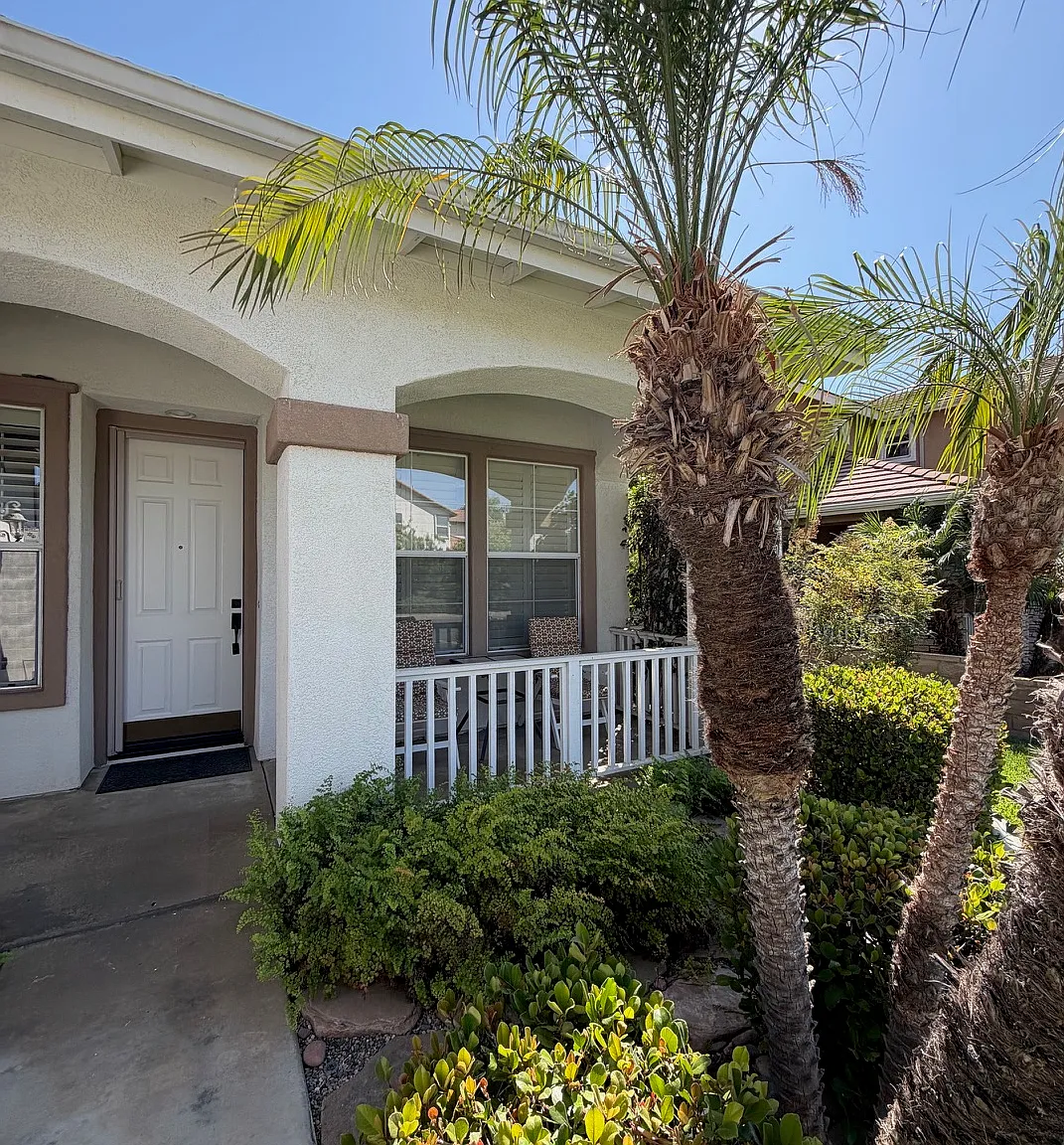 4 bed, 2284 sqft, $3,400 — Photo 4