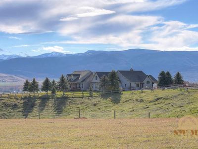 720 Peaksview Dr, Bozeman, MT, 59718