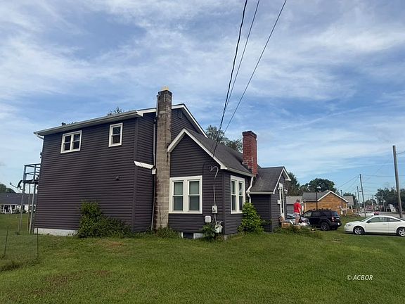 3rd image of 50 S Plains Rd
