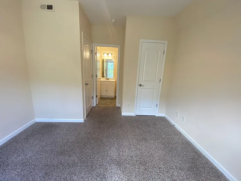 11 Maverick Dr — Photo 52