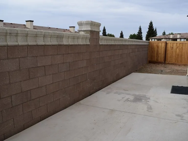 6114 Mehrten Cir — Photo 2
