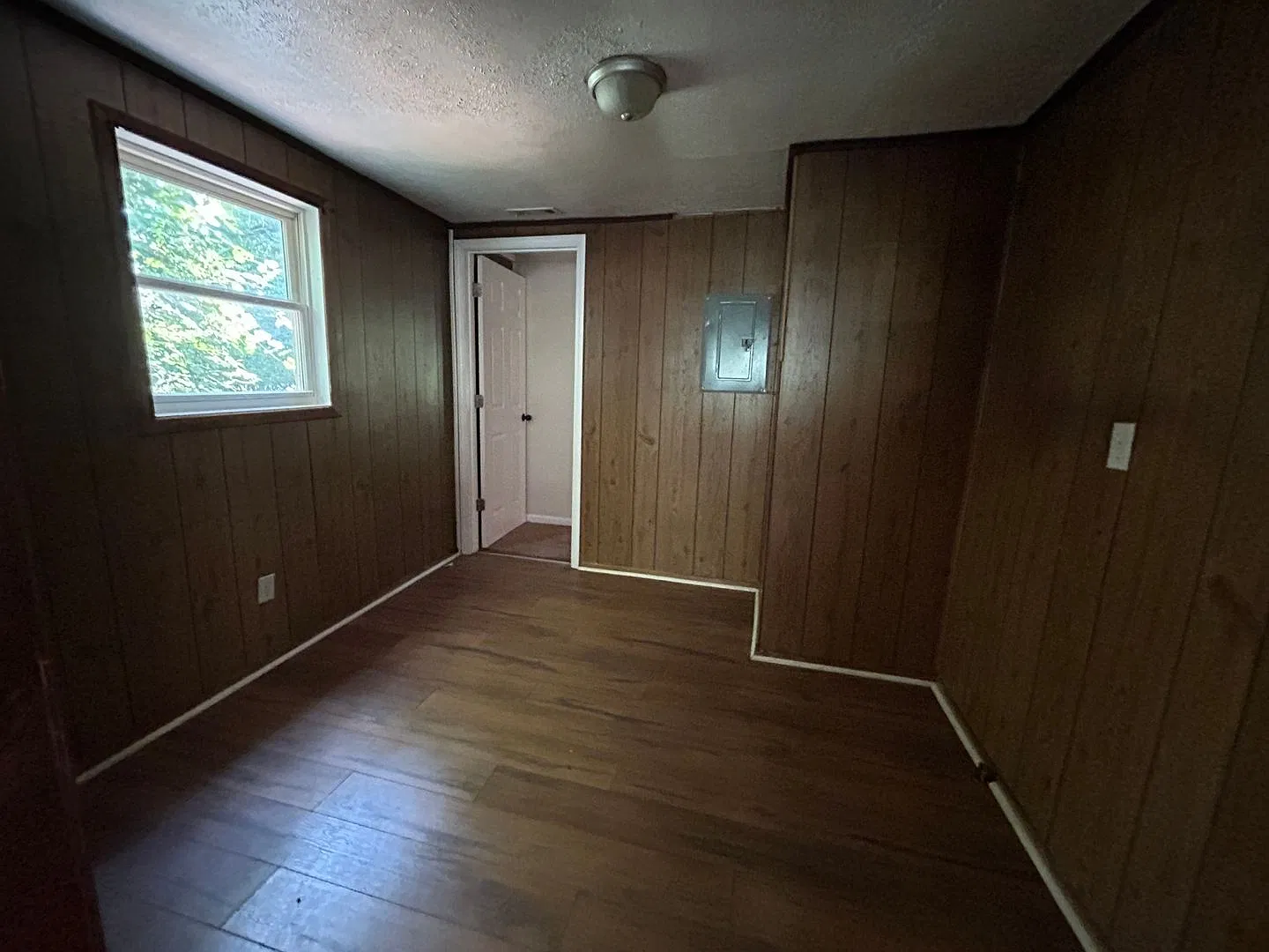 201 Herring Rd Newnan — Photo 2