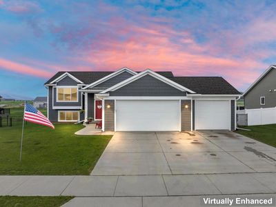 2105 Elk Run Dr SE, Pine Island, MN, 55963