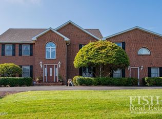 1214 Crestfield Dr, Williamsport, PA 17701