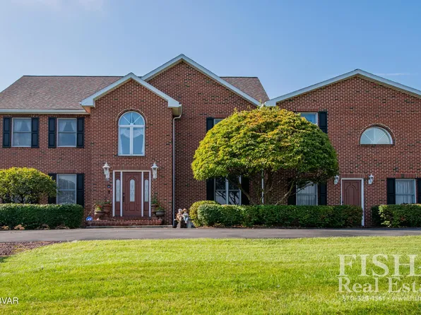 1214 Crestfield Dr, Williamsport, PA 17701