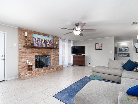 3rd image of 3710 Indian Grove Dr