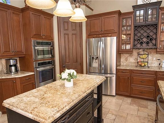5th image of 1645 Kersley Cir