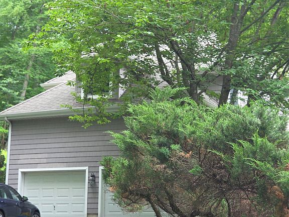 3rd image of 170 Watch Hill Road
