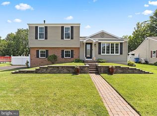 6491 Neshaminy Valley Dr, Bensalem, PA 19020