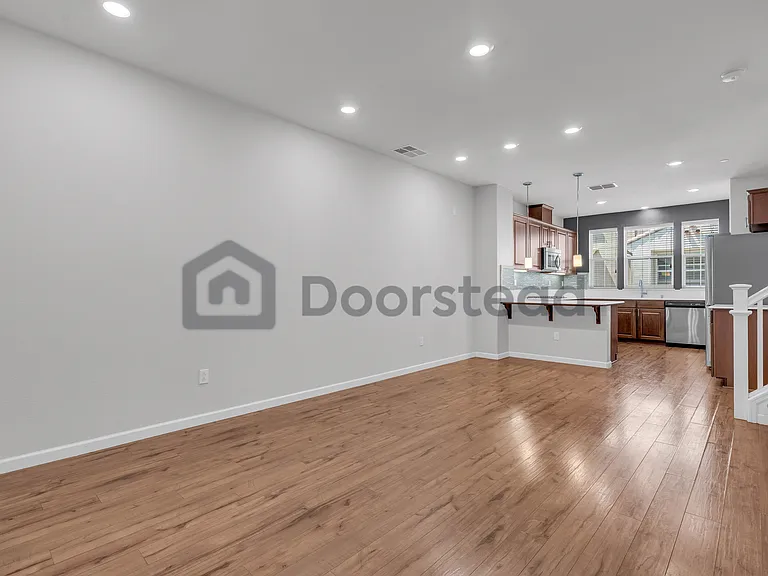 612 Barcelona Loop — Photo 12