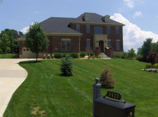 1122 Tulip Tree Ln, West Des Moines, IA 50266