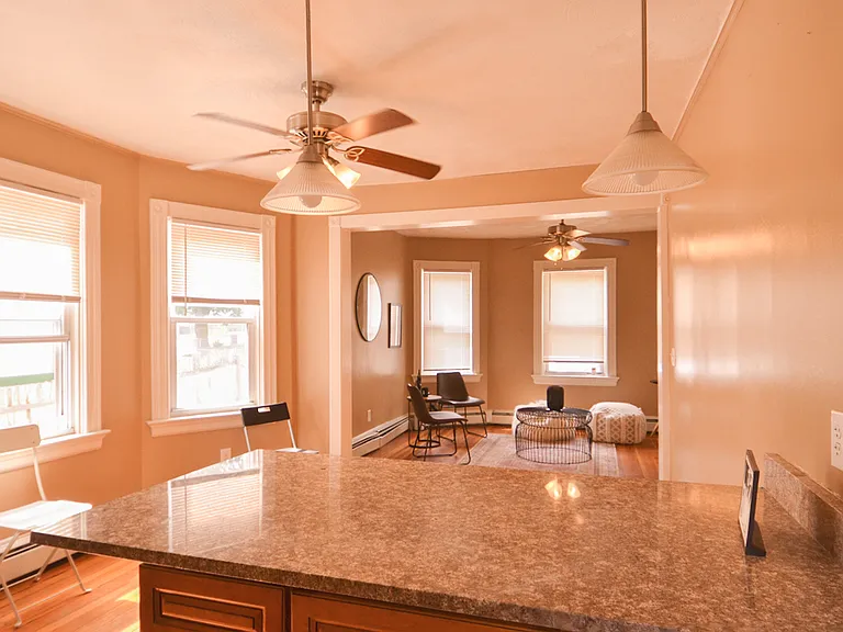 148 Ohio Ave #4 — Photo 4