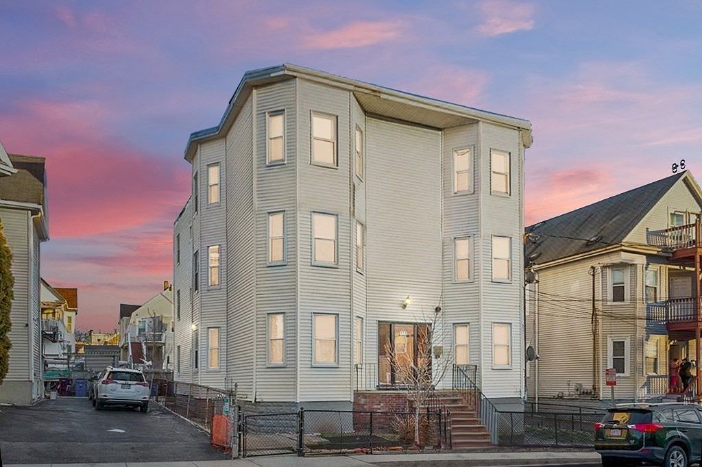 171 Hichborn St APT 2L, Revere, MA 02151 | Zillow