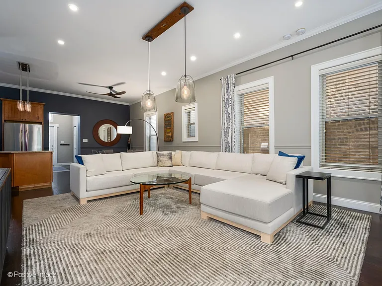 2120 W Race Ave — Photo 4