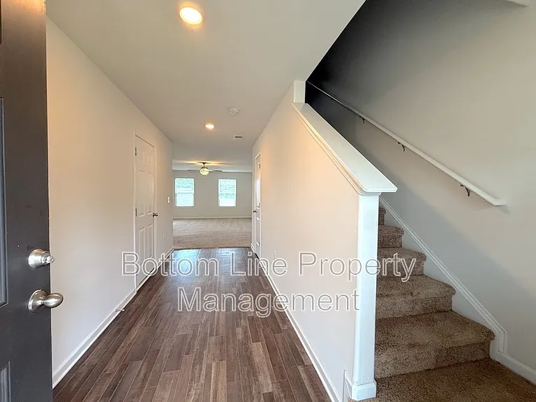 169 Wellshire Dr — Photo 3
